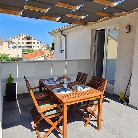 Modern Vitrenjak * Zadar